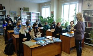 Студенты ДВФУ посетили ТИГ-миниатюра