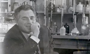 Выставки памяти ученого Р. Л. Давидовича (1930–2025), д.х.н.